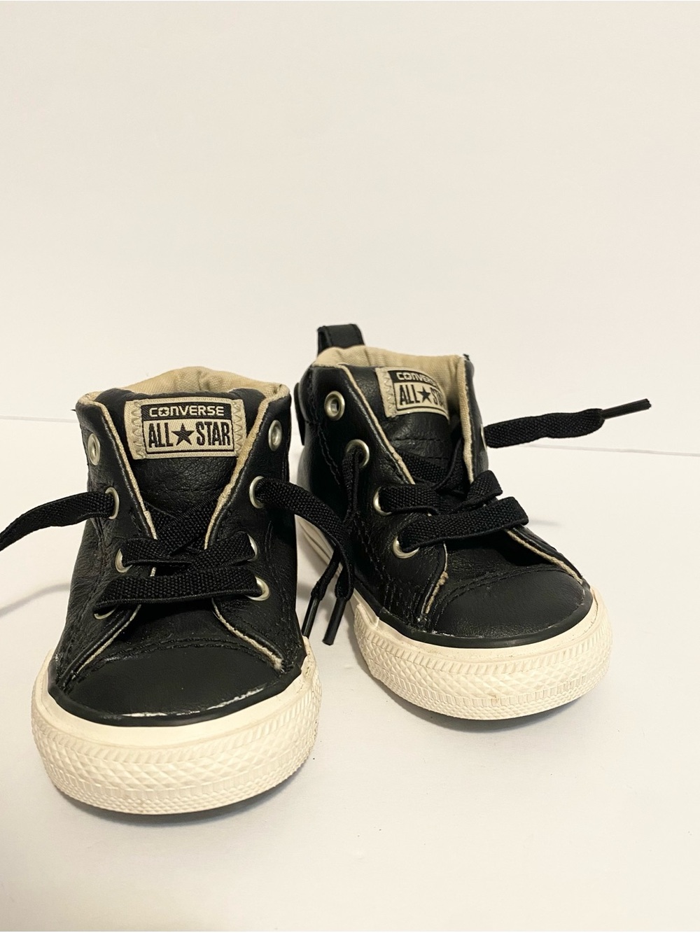 Converse Black Shoes Toddler Size 5 Hightop Runners Sneakers Baby White